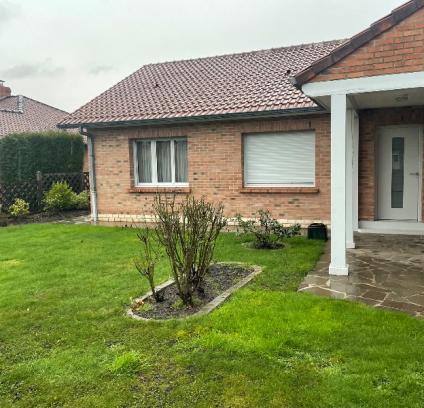 Fenêtres, porte d'entrée aluminium blanches et volets motorisés à Courrières