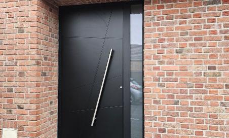 Porte d'entrée en aluminium Kompotherm E-386R – Élégance et Durabilité