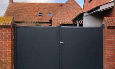 Portail aluminium manuel gris anthracite RAL 7016 sur mesure à Annoeullin